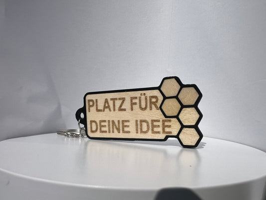 Personalisierter Schlüsselanhänger – Holz & Carbon Look – Mit Wunschgravur – Geschenkidee